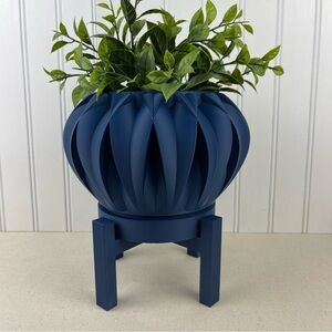 Halden Planter Pot, Indoor Planter w/ Drainage Hole and Drip Tray